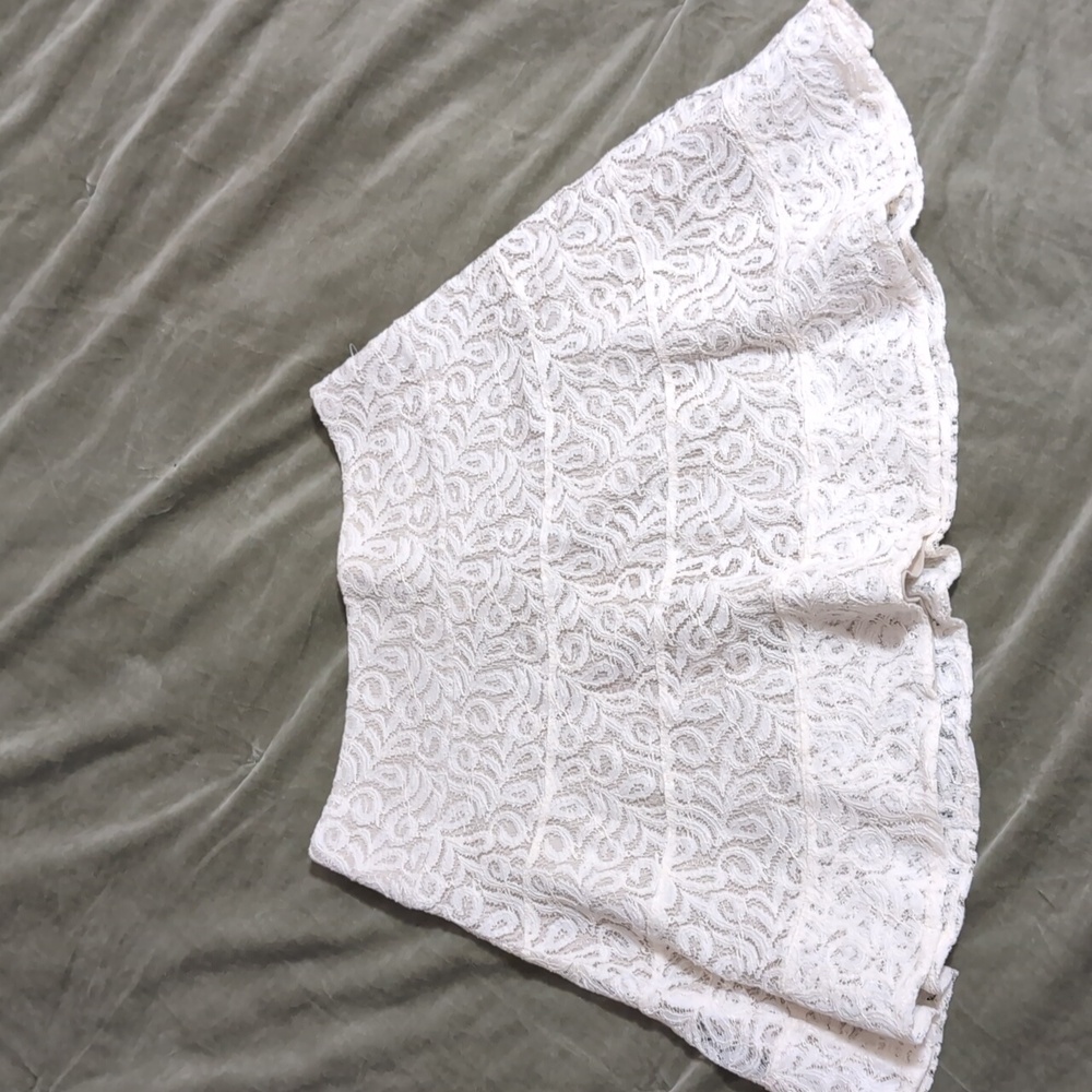 Express Cream Lace A-Line Skirt size 2